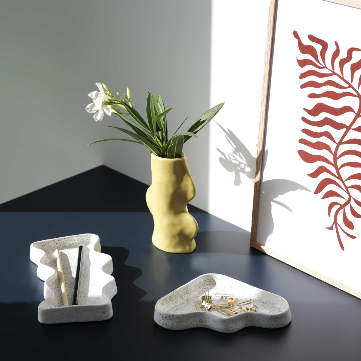 Ceramic Wave Tray – White Triangle