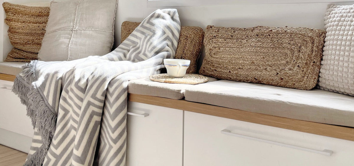 Haakla Blanket - Grayish 