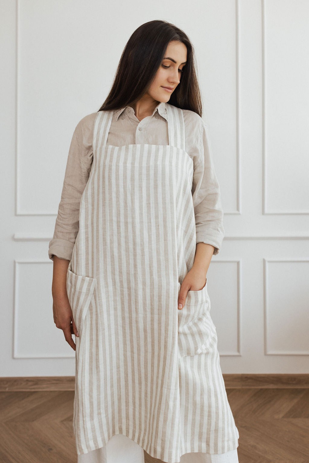 Linen Crossed Back Apron