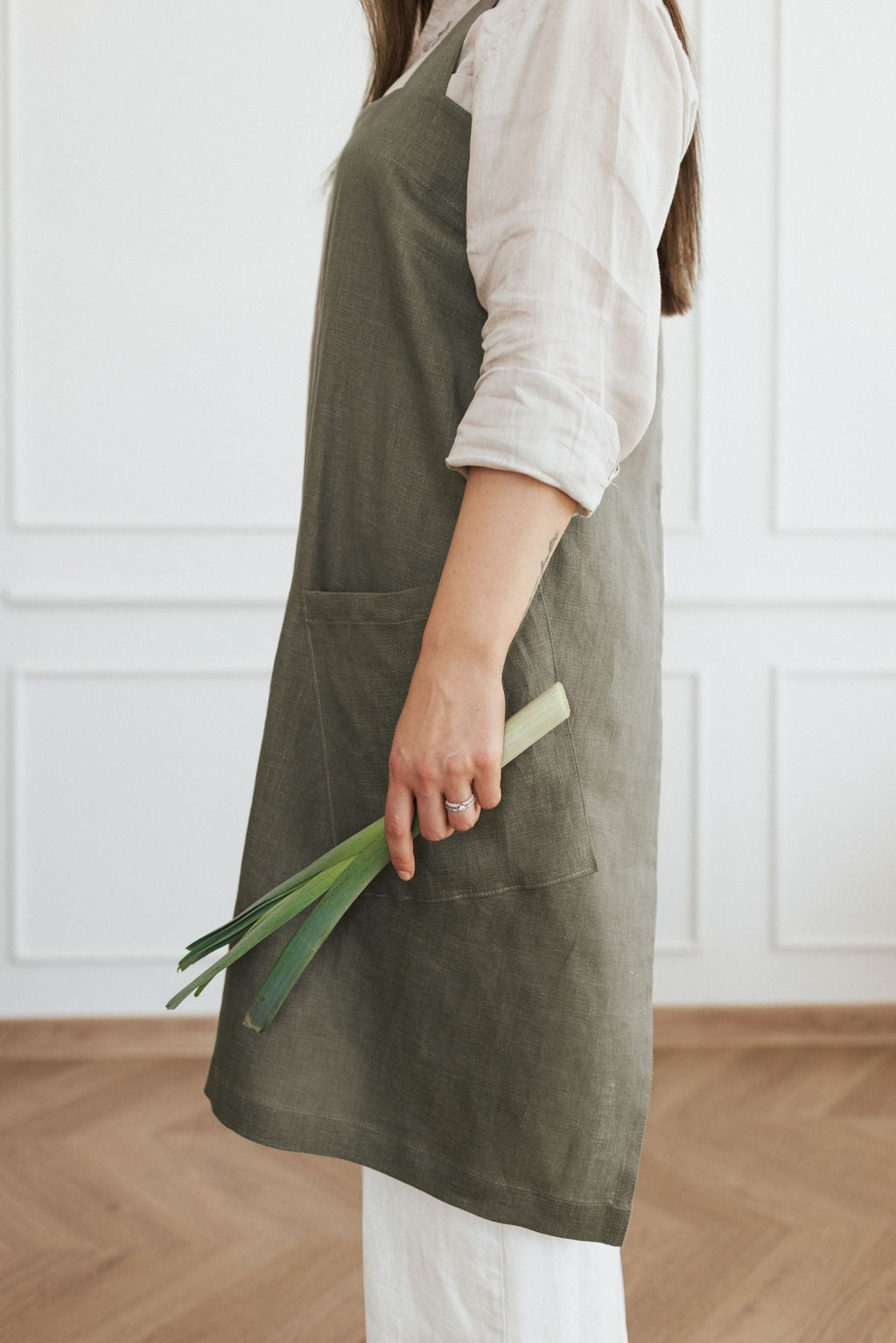 Linen Crossed Back Apron