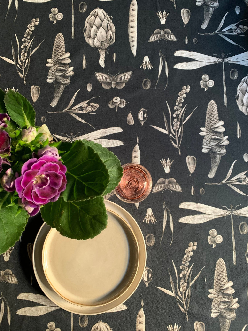 Rectangular Tablecloth - Seeds Carbon